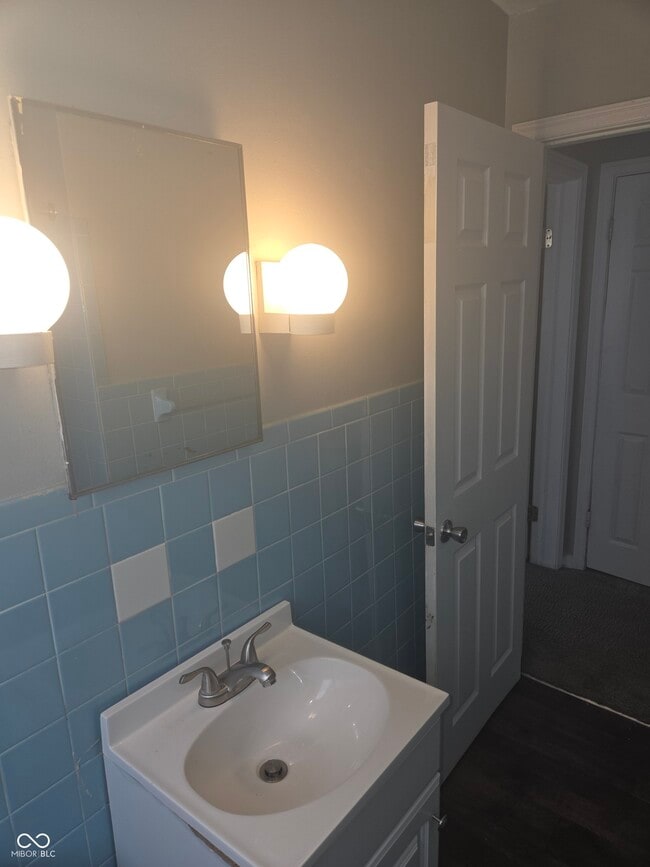 Building Photo - 3602 N Layman Ave