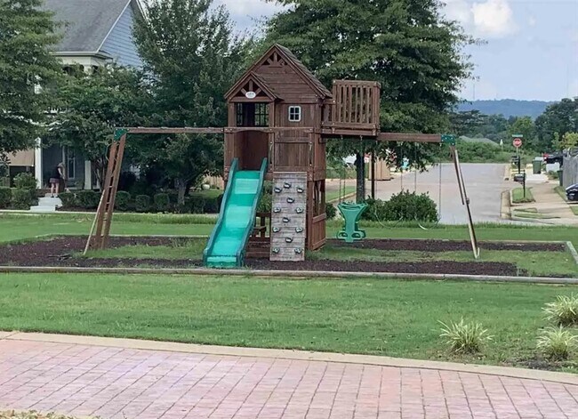 Building Photo - 7102 Sutter Ct