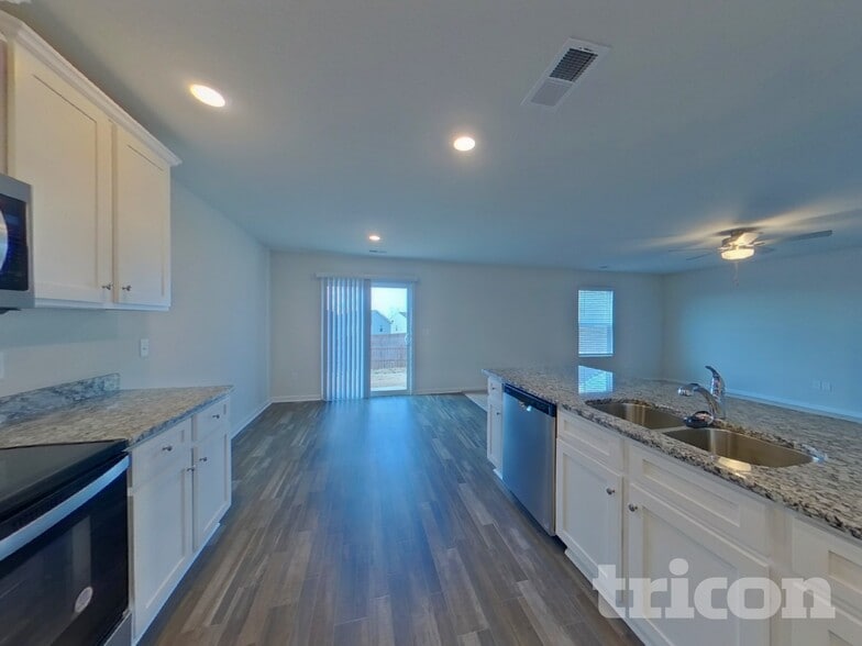 Building Photo - 4008 Reinfield Dr