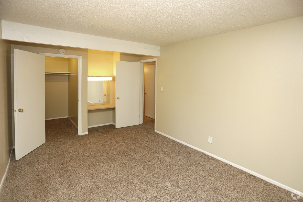 Village East Apartments Colorado Springs