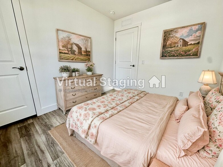 Building Photo - 29 Hartland St N