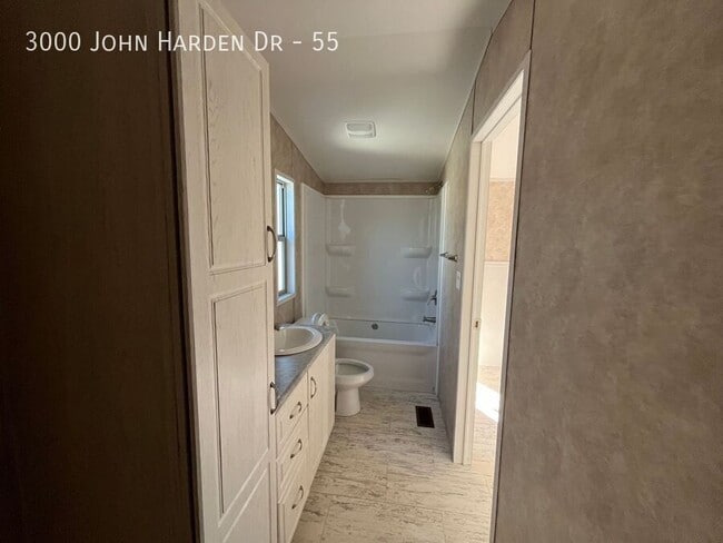 Building Photo - 3000 John Harden Dr