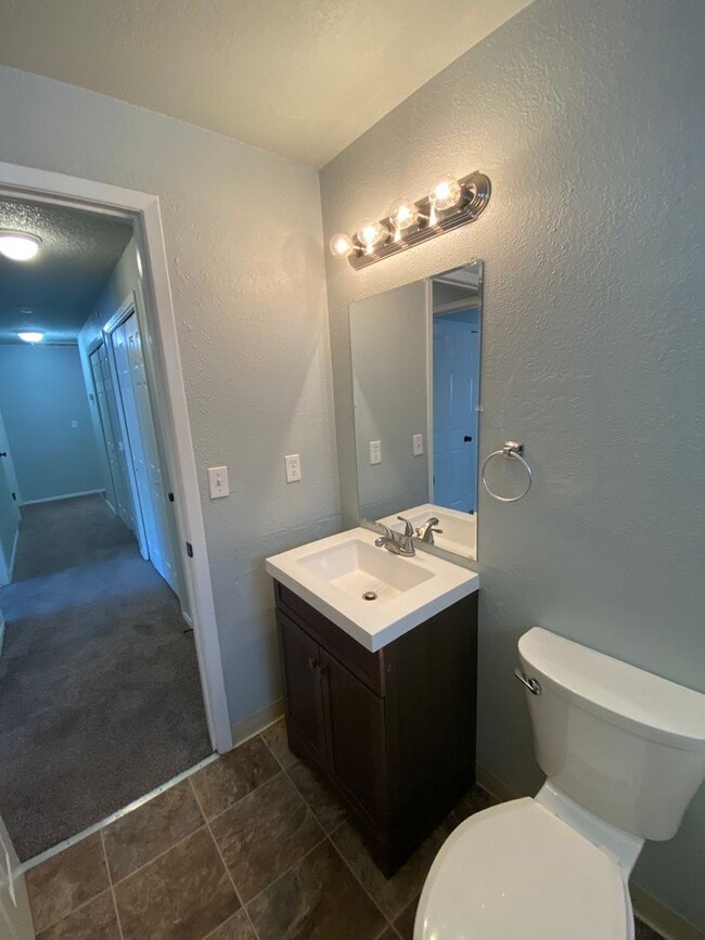 Building Photo - Ready first of June / 3 bedroom 2 bathroom...