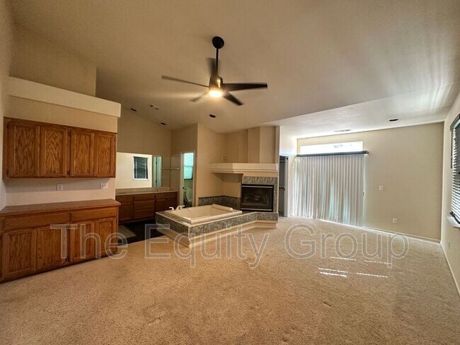 Building Photo - 1523 E Monte Vista Ct