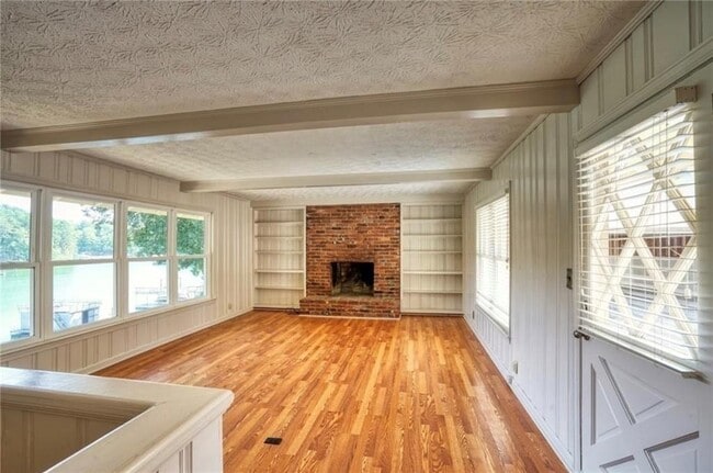 Building Photo - 6163 Lake Lanier Heights Rd