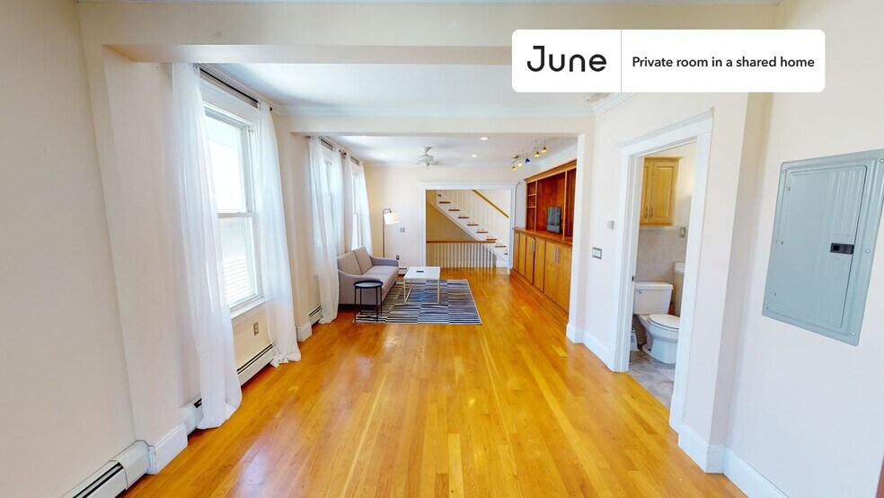 Building Photo - Room in Shared 6 bed/2 bath home