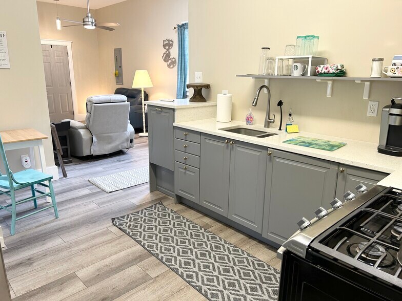 Building Photo - 10629 Quail Ridge Dr Apt