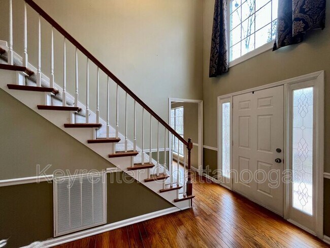 Building Photo - 6528 Harbor View Dr