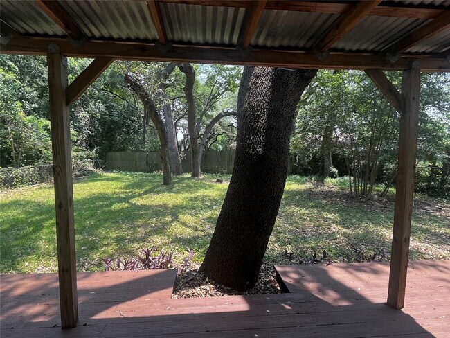 Building Photo - 5101 Meadow Creek Cove