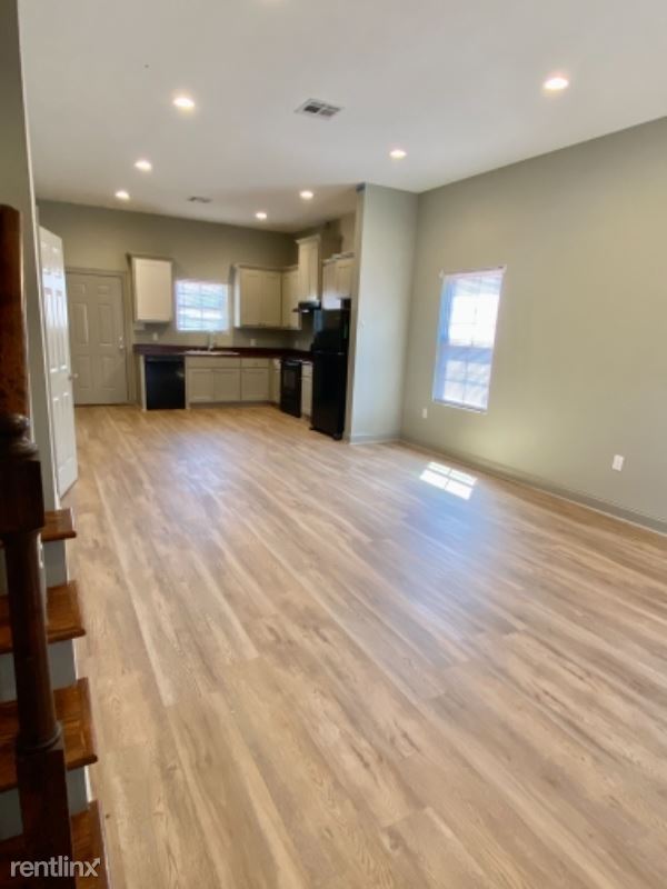 Primary Photo - 3 br, 2.5 bath House - 2094 Smith Rd B Unit B