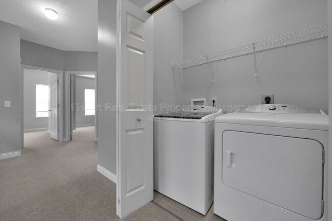 Building Photo - 5635 Holly River Ave