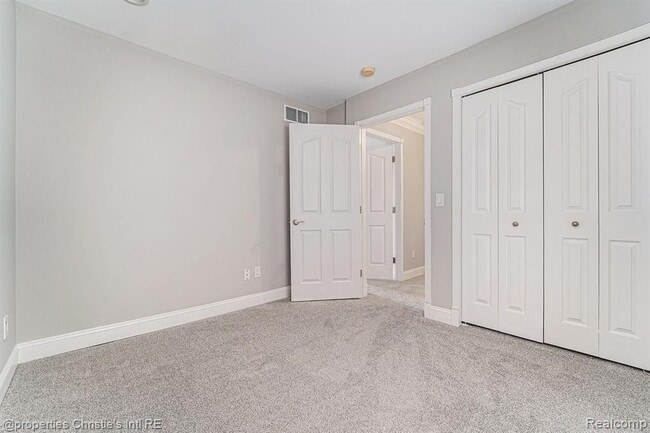 Building Photo - 1630 Normandy Rd