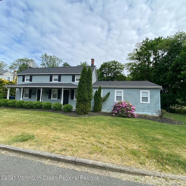Primary Photo - 372 Lake Ave