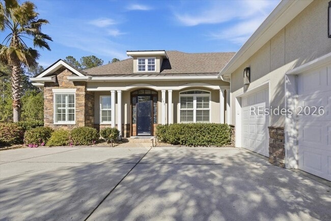 Building Photo - 165 Topside E