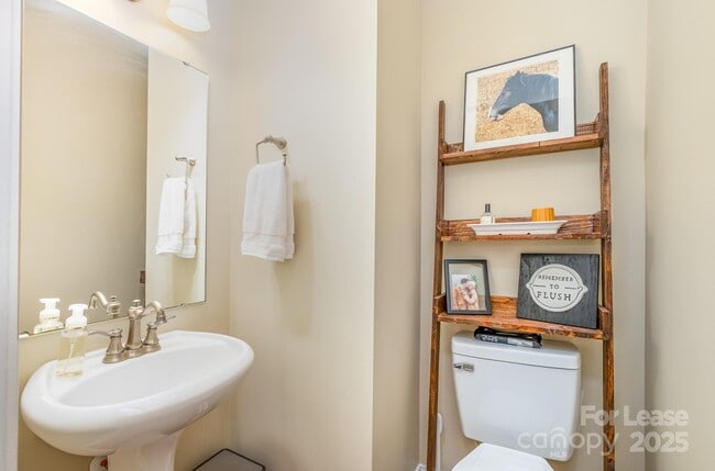 Building Photo - 309 Hurston Circle