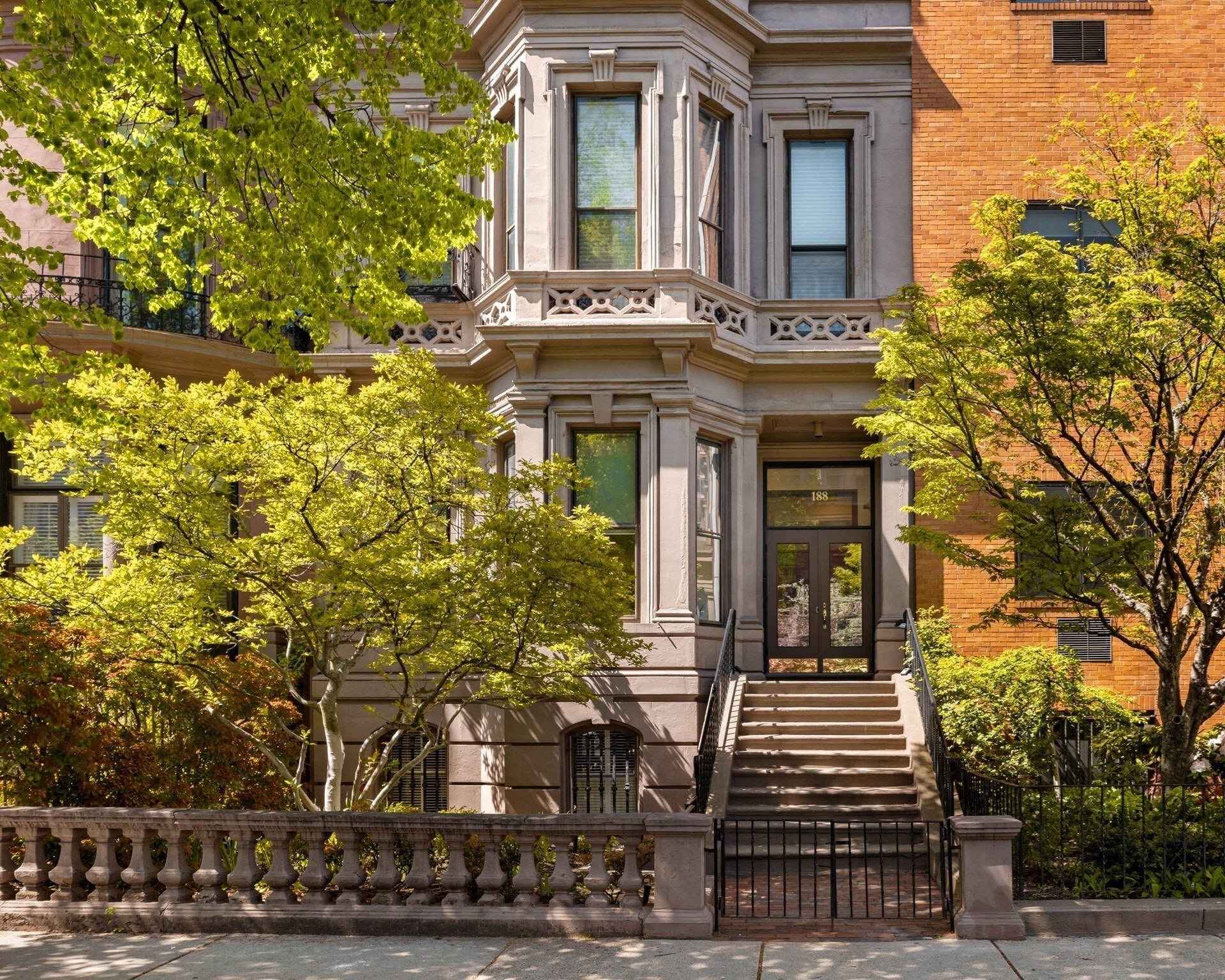 Building Photo - 188 Beacon St