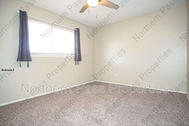 Building Photo - 5125 Round Rock Dr