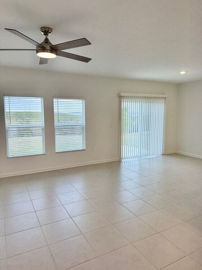 Building Photo - BRAND NEW HOME IN HIDDEN RIDEGE FOR RENT