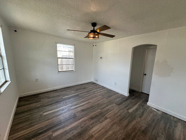 Building Photo - 2bd/1ba in Killeen