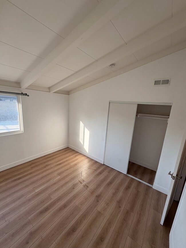 Building Photo - 2103 Avalon Ave