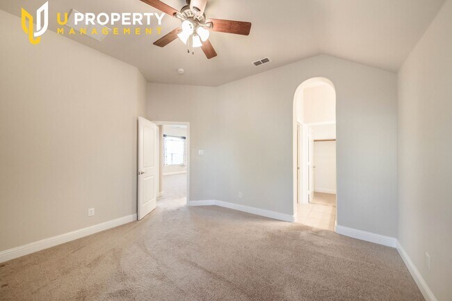 Building Photo - Rich woods in Frisco. Great location and S...