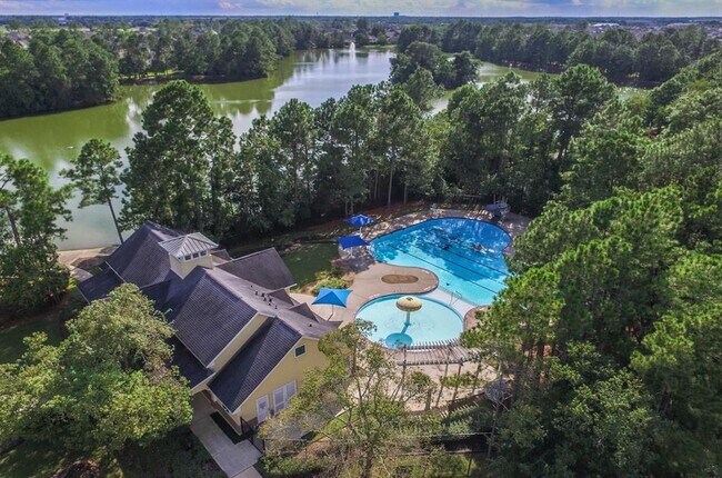Building Photo - 20419 Windrose Bend Dr