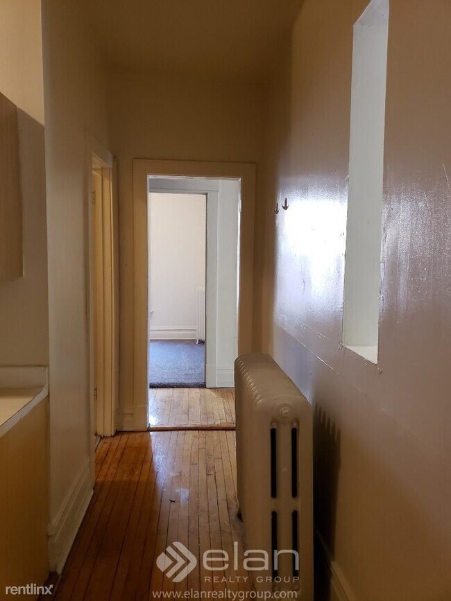 Building Photo - 3500 N Reta Ave