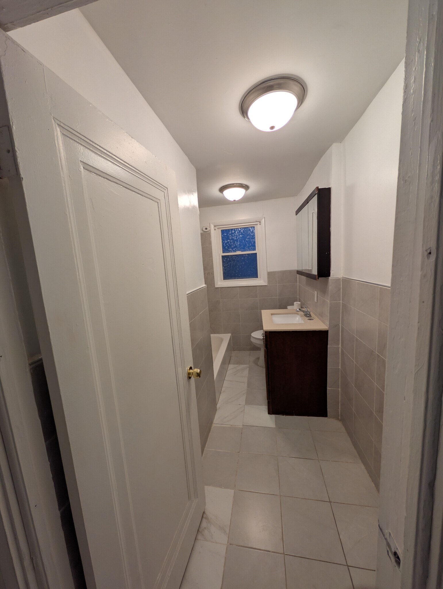 Bathroom - 1532 Sunset Ave