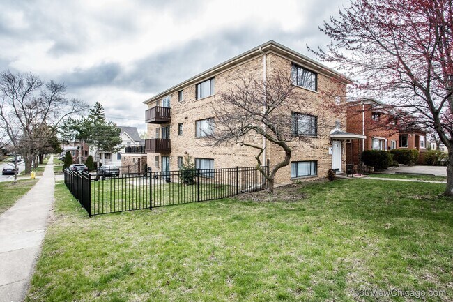 Building Photo - 7459 N Waukegan Rd