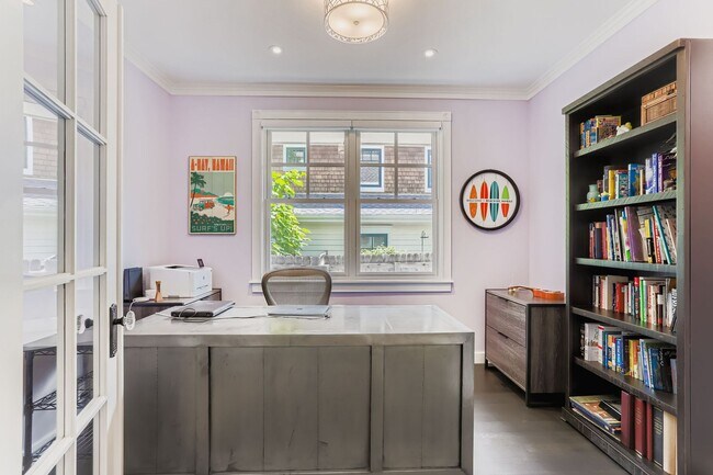 Building Photo - Beautiful Fully Furnished New Build in New...