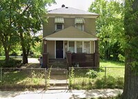 Building Photo - Charming 3-Bedroom Gem in Detroit!