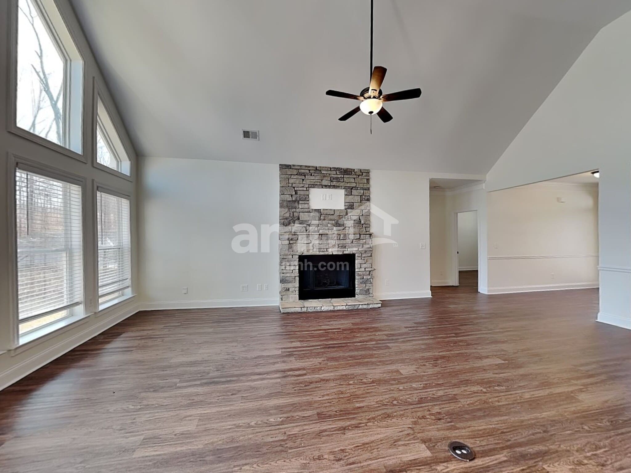 Building Photo - 776 Somersby Dr