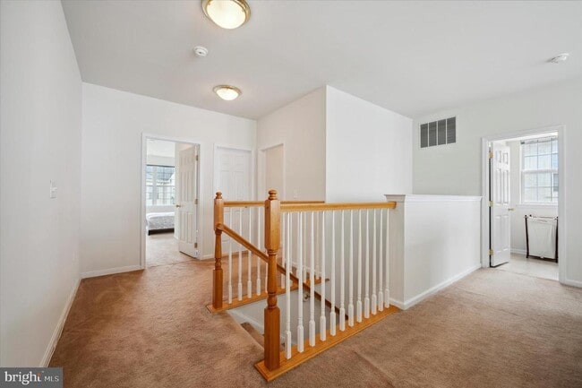 Building Photo - 3207 Capri Dr