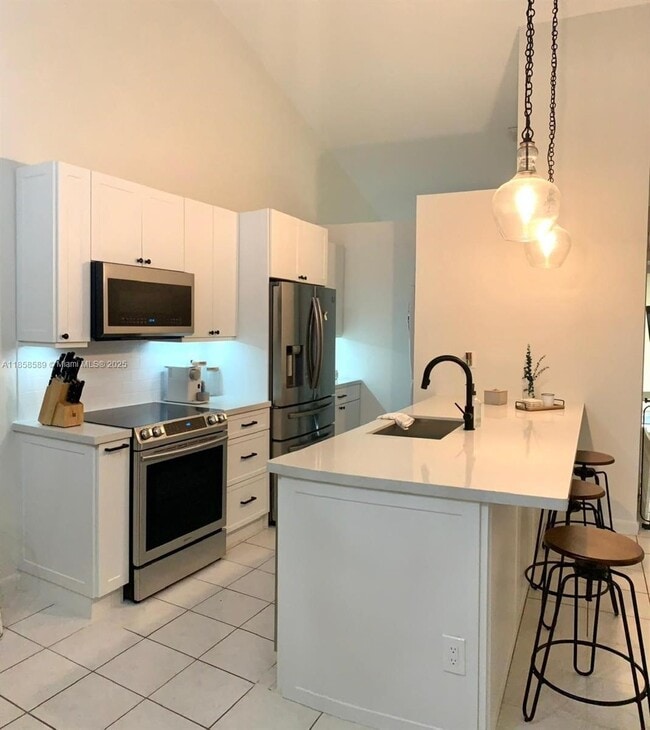 Building Photo - 14821 SW 125th Pl