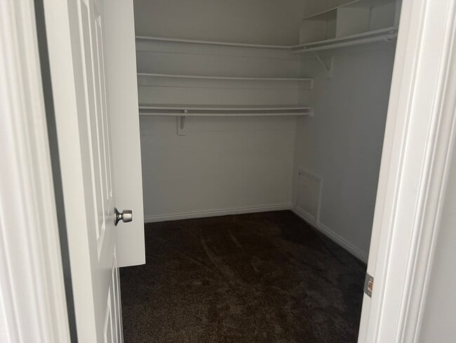Building Photo - Rosedale Area House Ready to move in!!