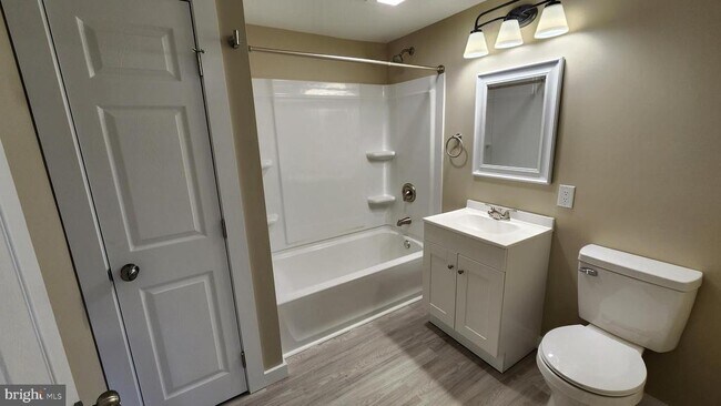 Building Photo - 57 S Limekiln Pike