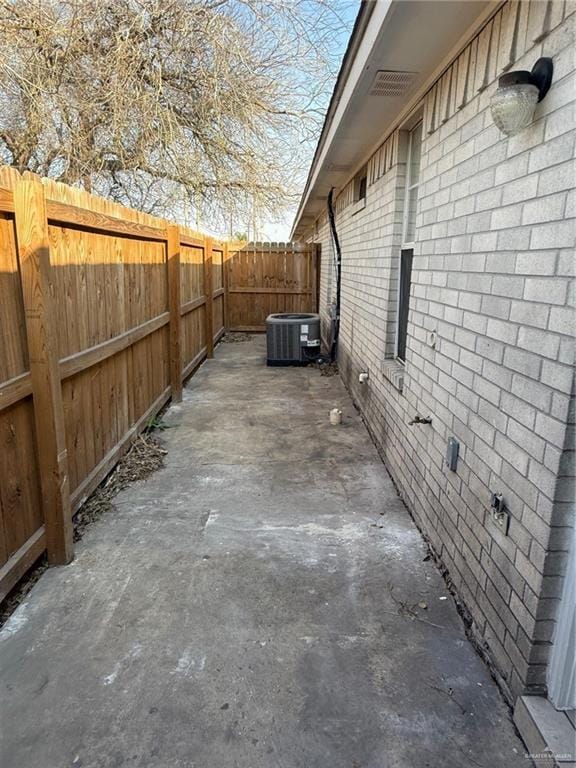 Building Photo - 10 Umbel St