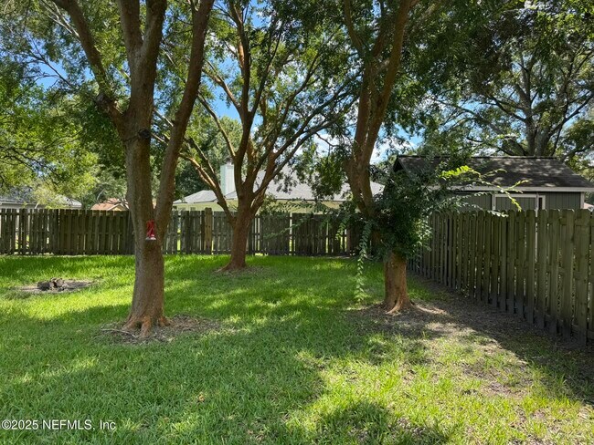Building Photo - 84042 St James Ct