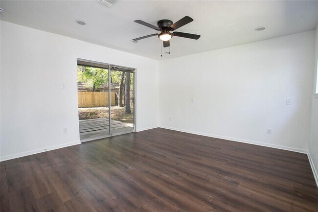 Building Photo - 1320 E Red Cedar Cir