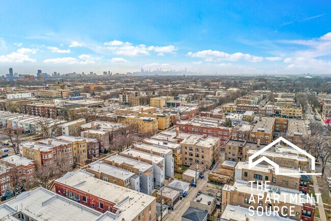 Building Photo - 2612 W Gunnison St