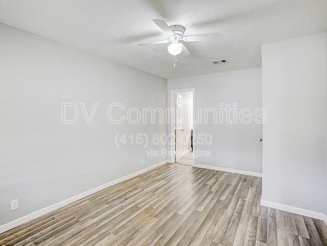 Building Photo - 9317 Cathedral Dr