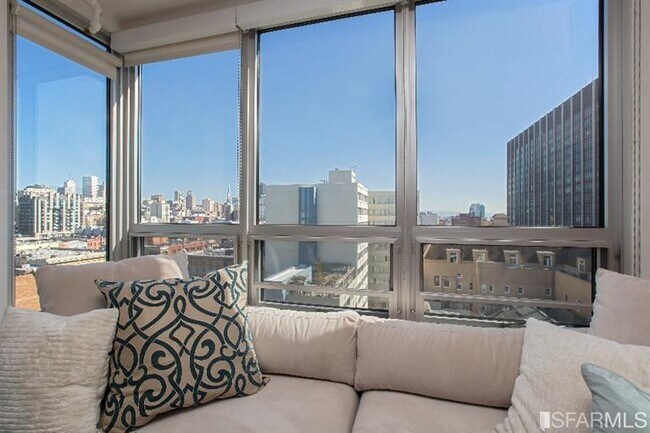 Primary Photo - 750 Van Ness Ave