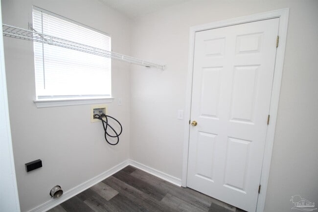 Building Photo - 2029 Shadow Lake Dr