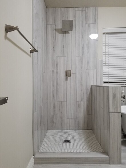 Building Photo - 1289 Michaelsen Way