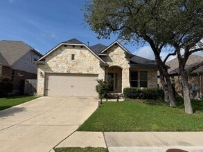 Building Photo - 505 Peregrine Way