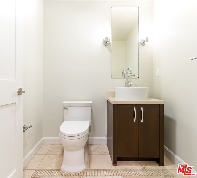 Building Photo - 1751 Appian Wy