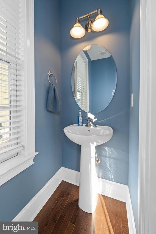 Building Photo - 519 Wheelmen St