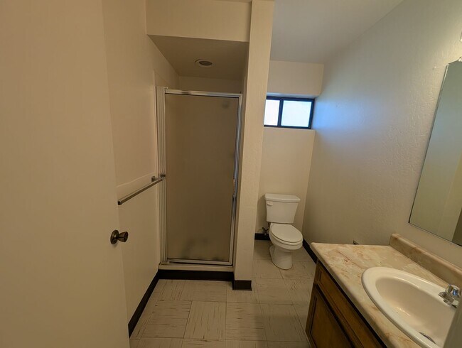 Building Photo - 0124