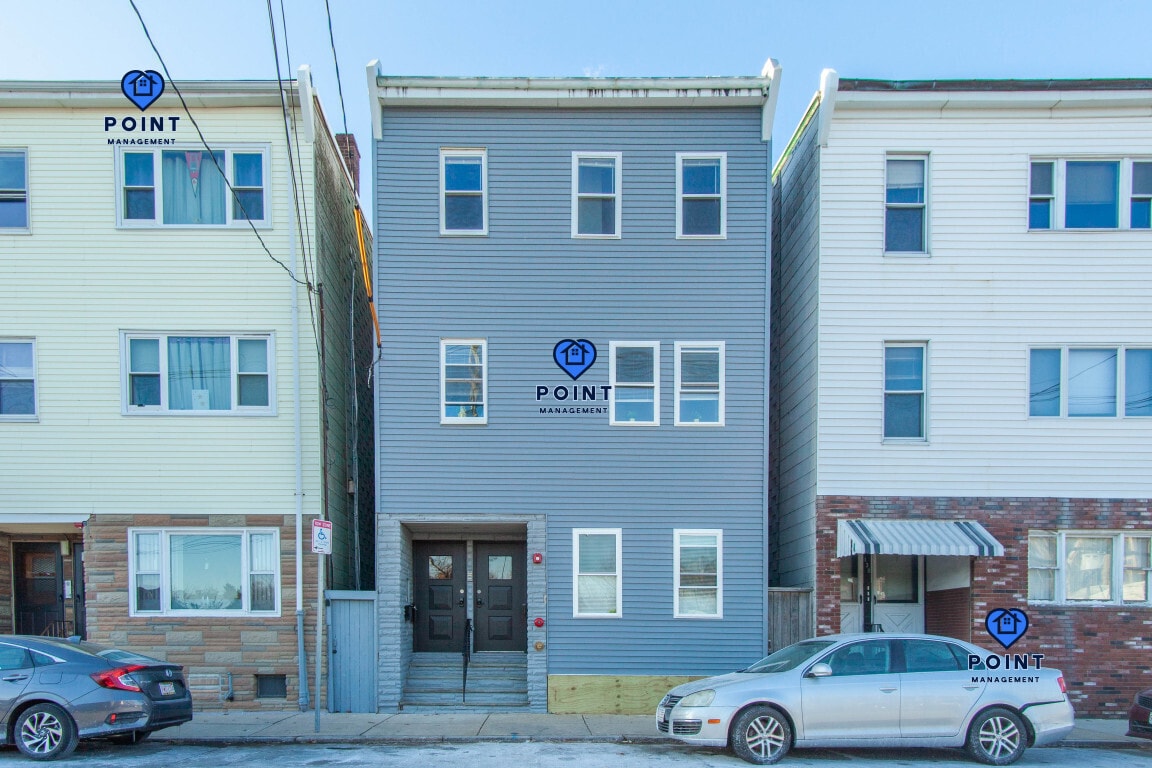 Building Photo - 128 Bremen St