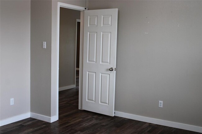 Building Photo - 18354 Basket Flower Bend